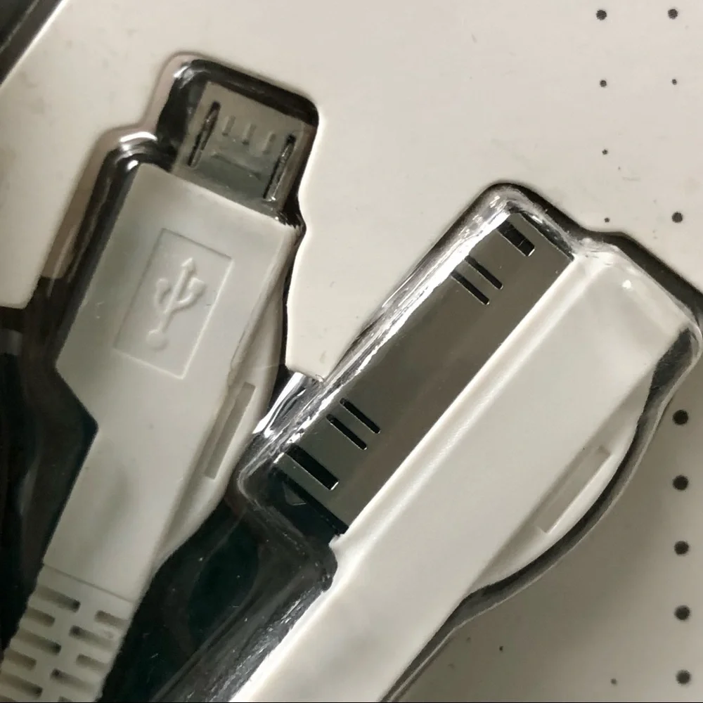 Multi-connection pocket